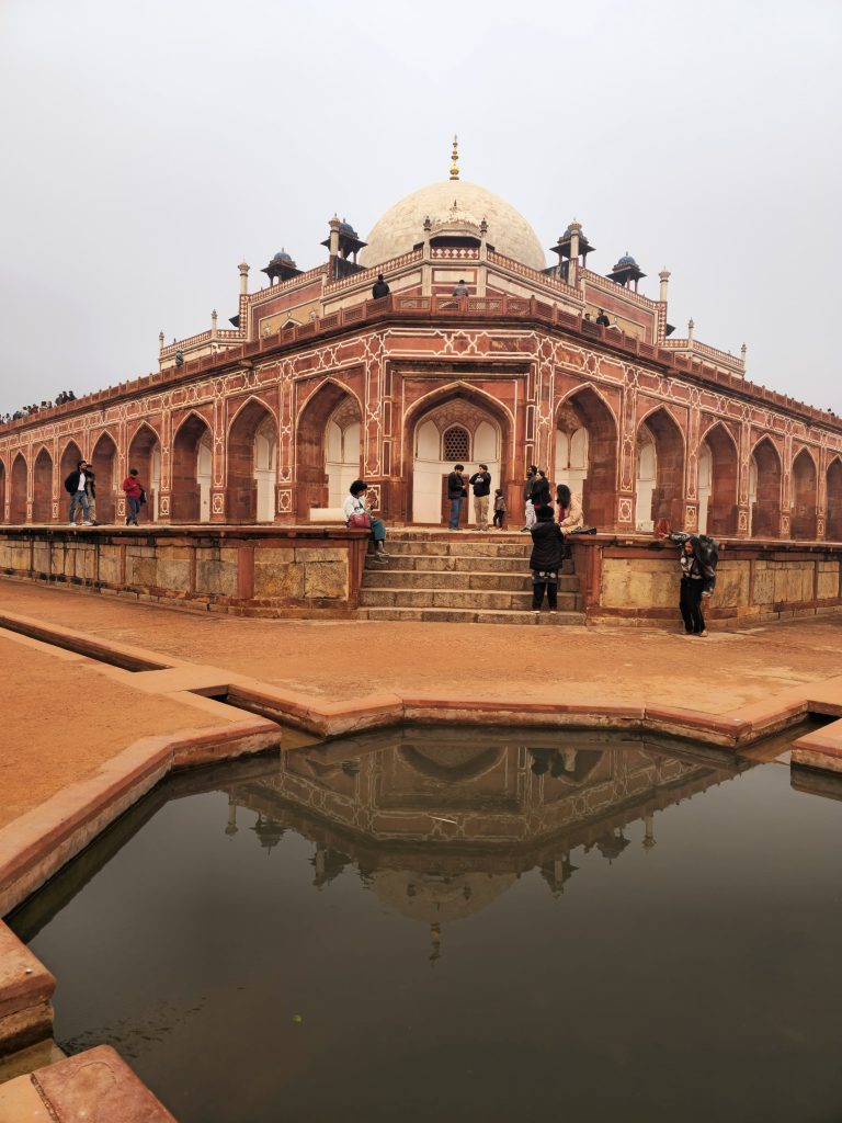 mirror view point of Humayun's Tomb